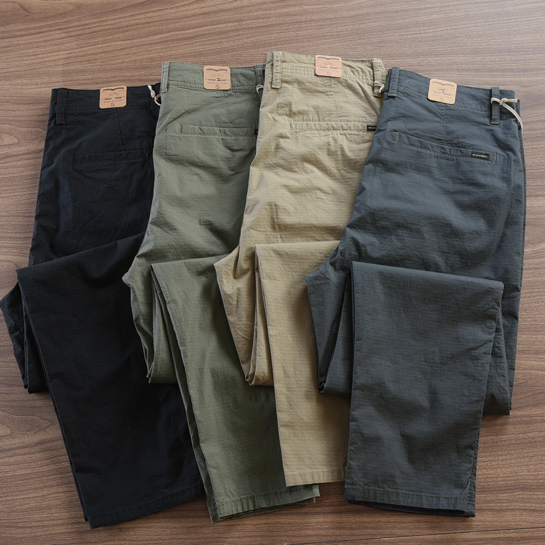 Calça Reta Masculina em Sarja [Kit 4 Unidades]